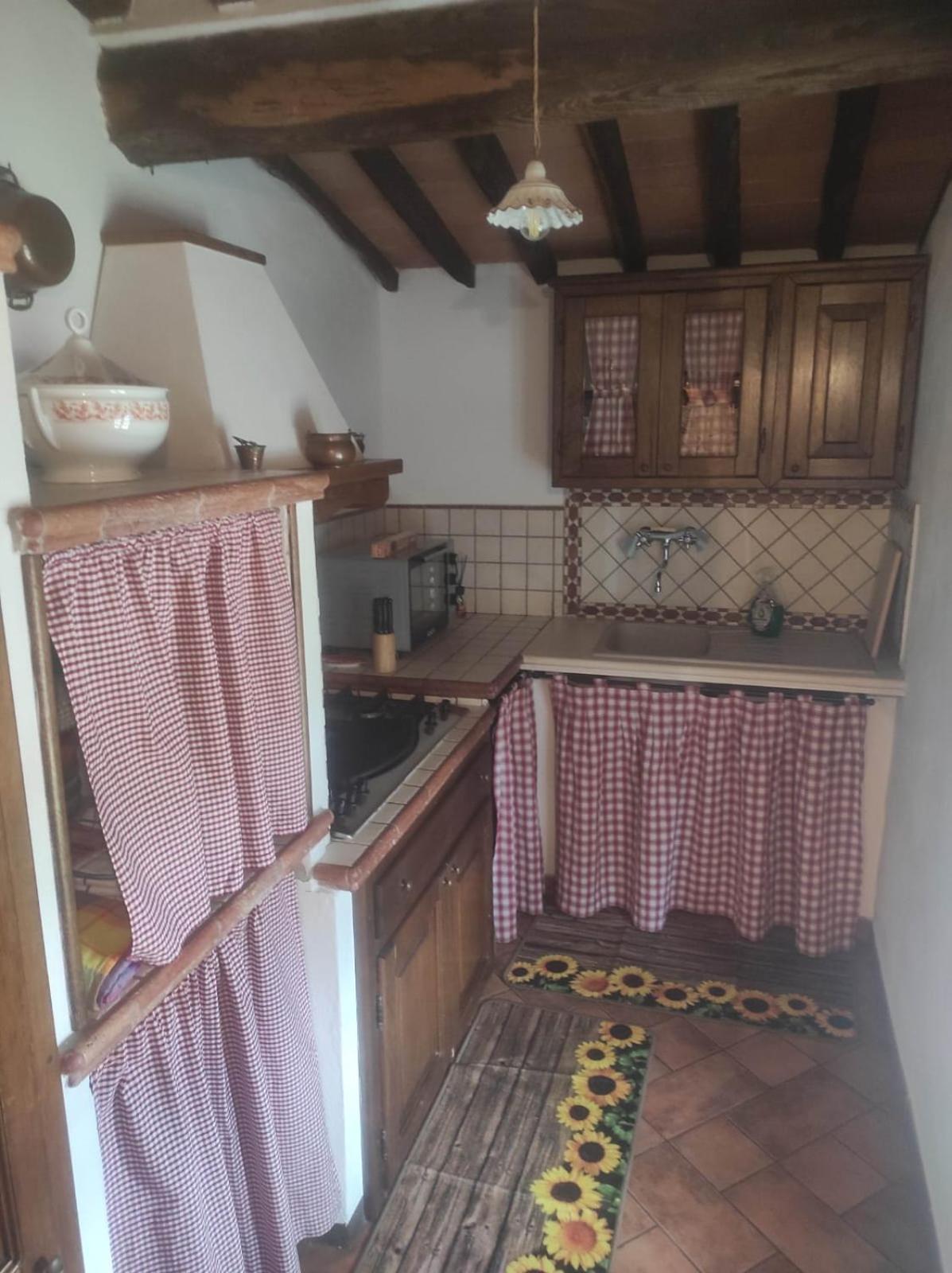 Casa Dei Nonni 57021 Lägenhet Campiglia Marittima Exteriör bild
